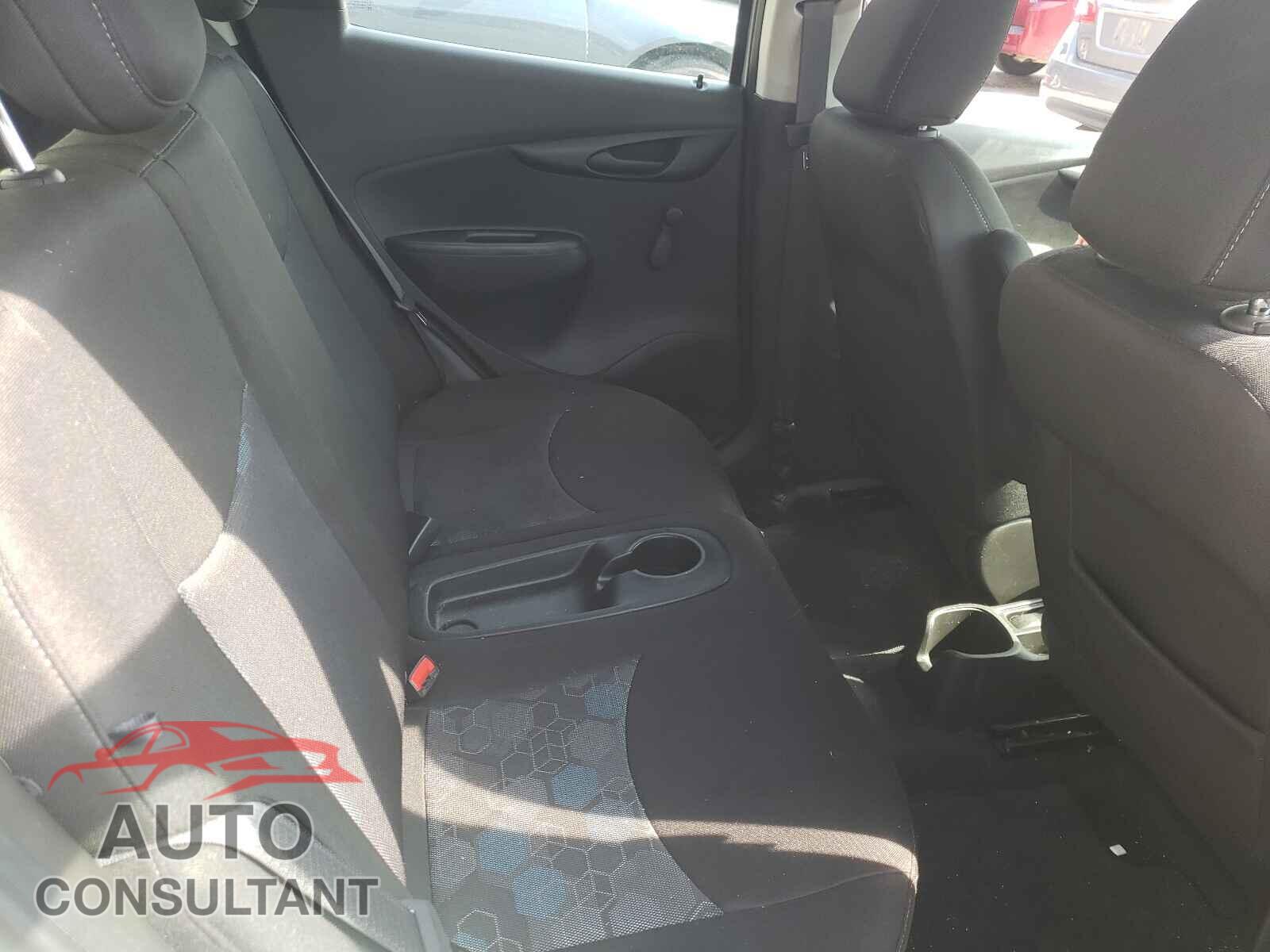 CHEVROLET SPARK 2017 - KL8CB6SA2HC736571