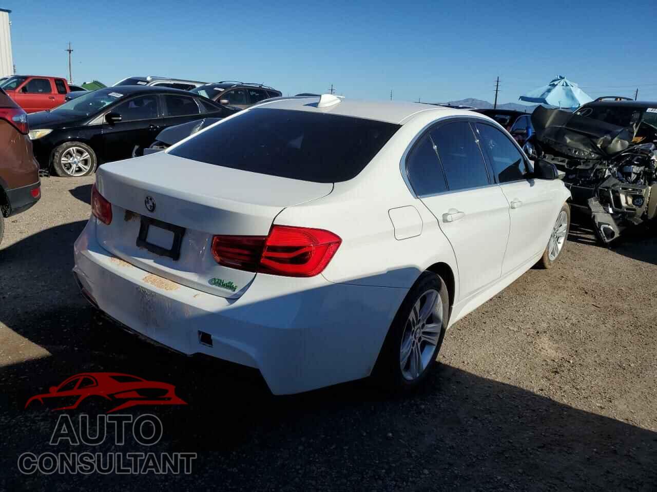 BMW 3 SERIES 2017 - WBA8B9G36HNU52385