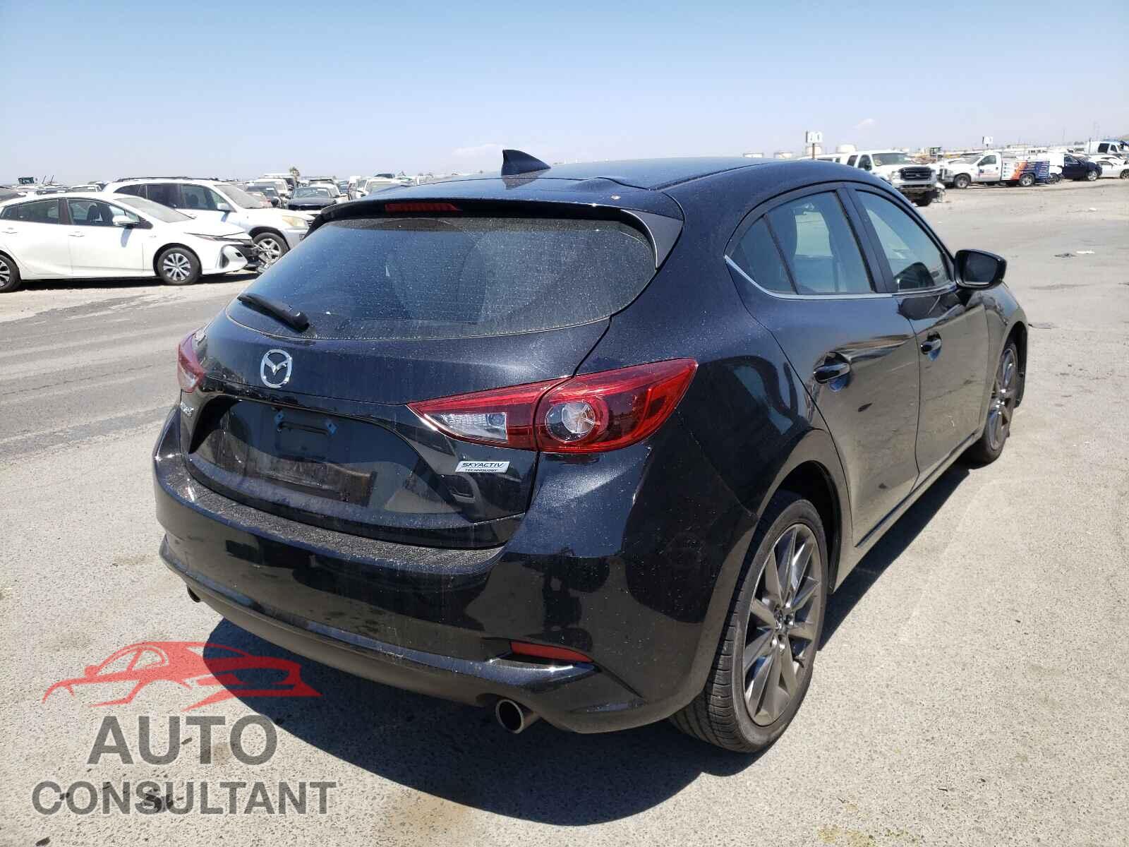 MAZDA 3 2018 - 3MZBN1M36JM160609