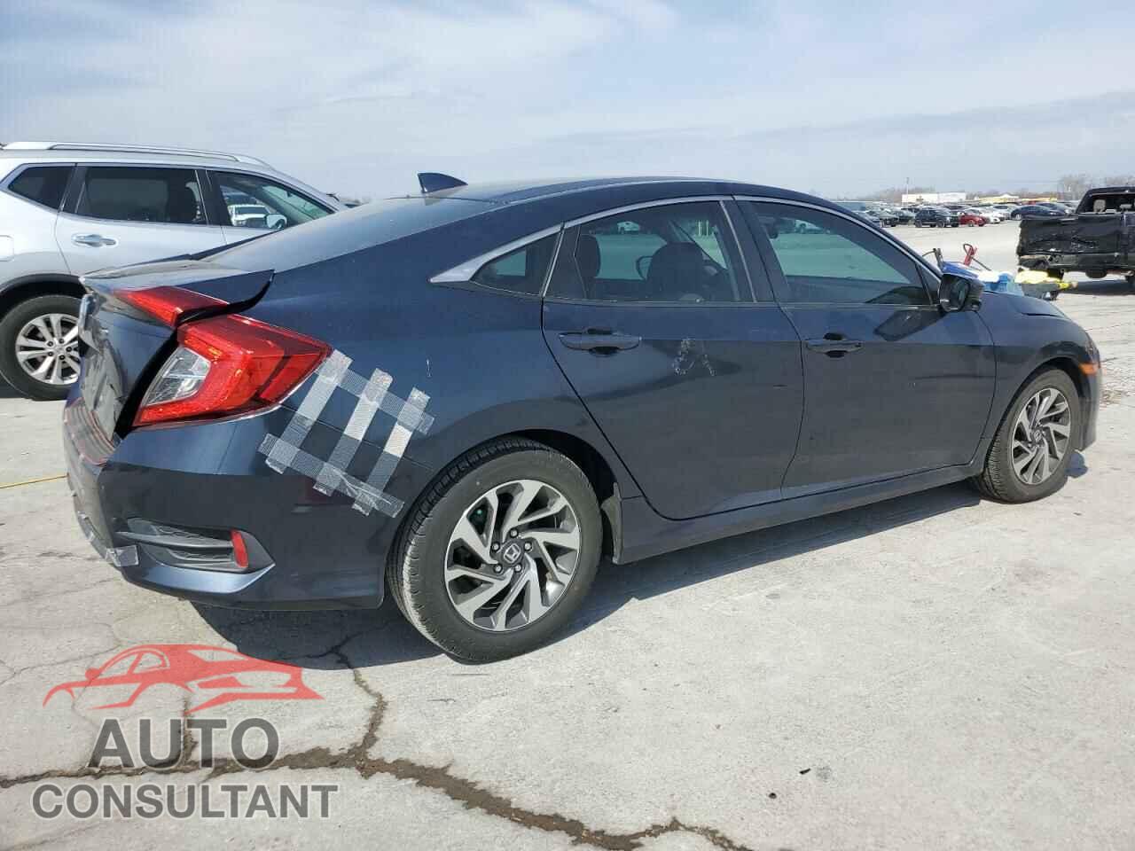 HONDA CIVIC 2017 - 19XFC2F78HE002227