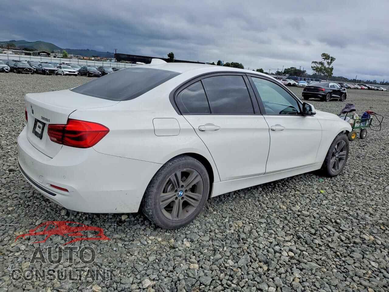 BMW 3 SERIES 2016 - WBA8E9G55GNU27615