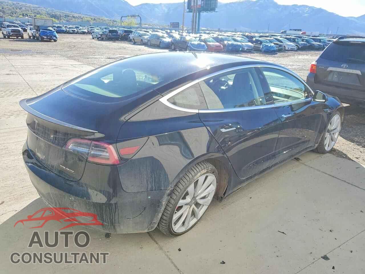 TESLA MODEL 3 2018 - 5YJ3E1EB8JF069732