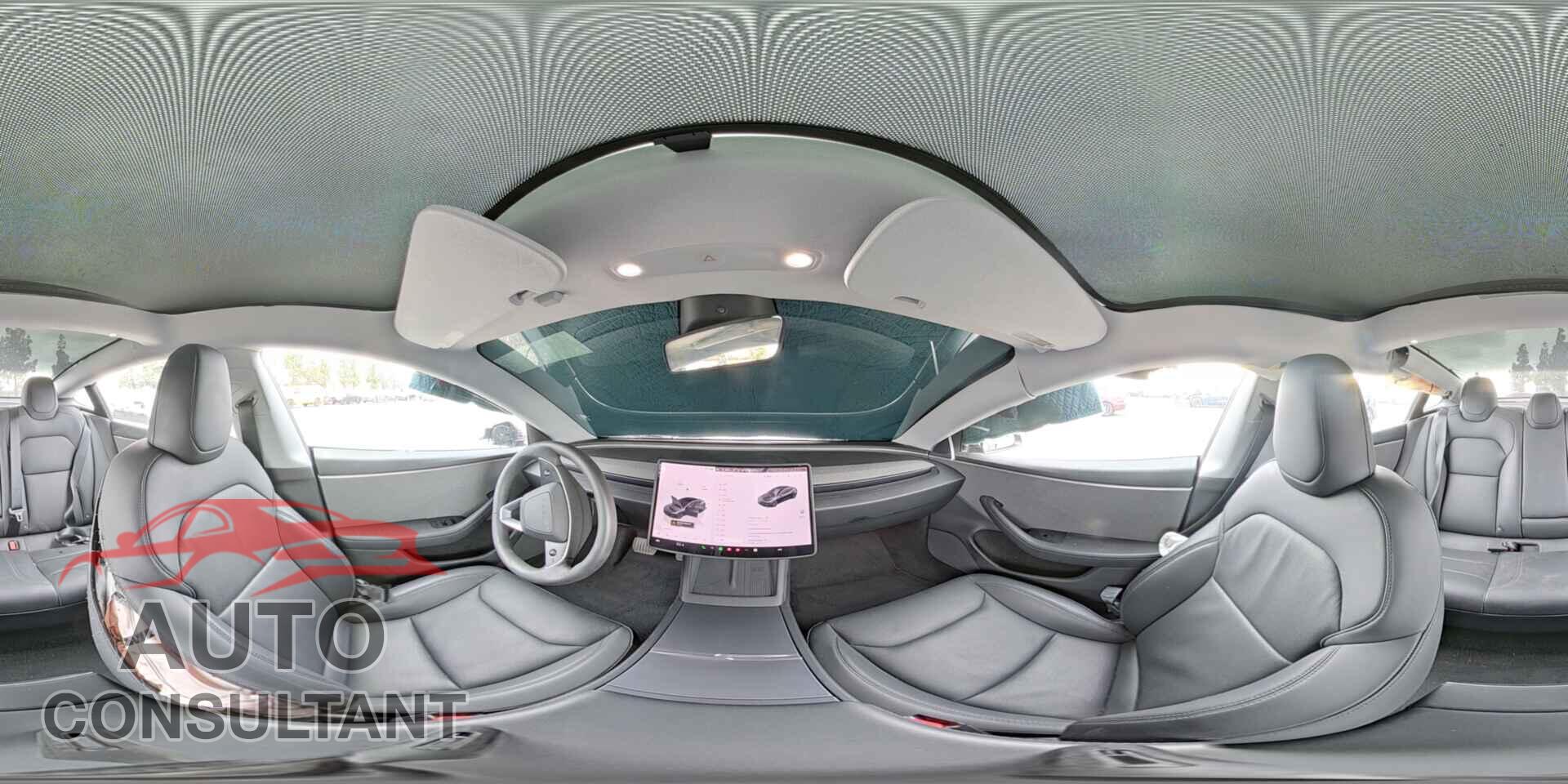 TESLA MODEL 3 2025 - 5YJ3E1EA5SF952163