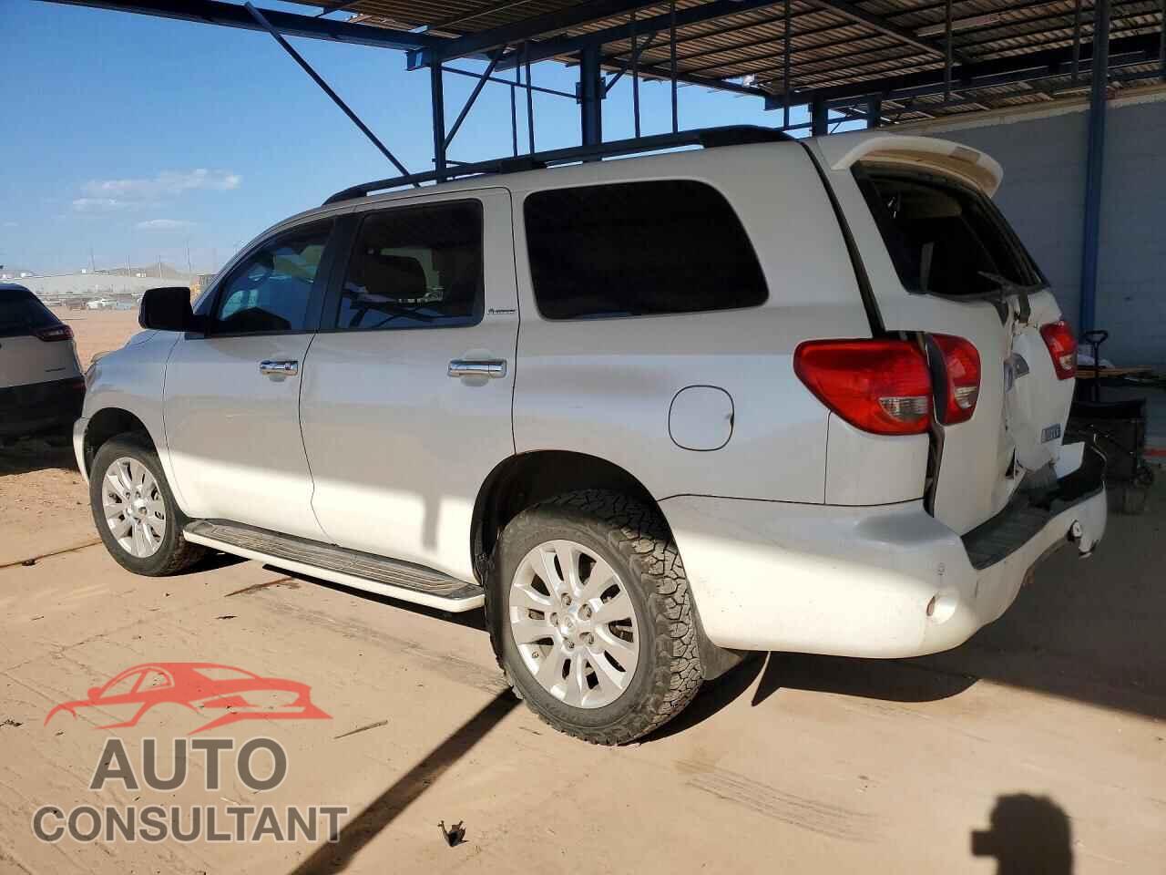 TOYOTA SEQUOIA 2011 - 5TDDY5G11BS040819