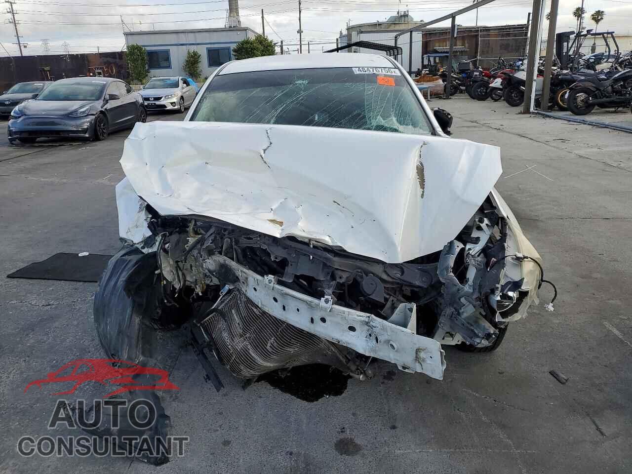 MAZDA 3 2014 - JM1BM1K77E1213669