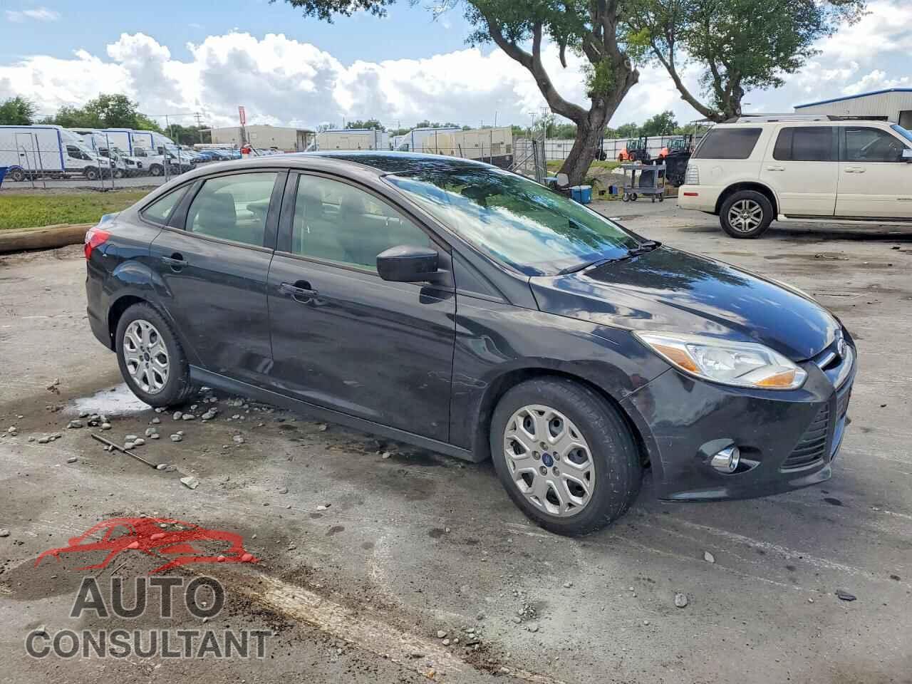 FORD FOCUS 2012 - 1FAHP3F2XCL370101