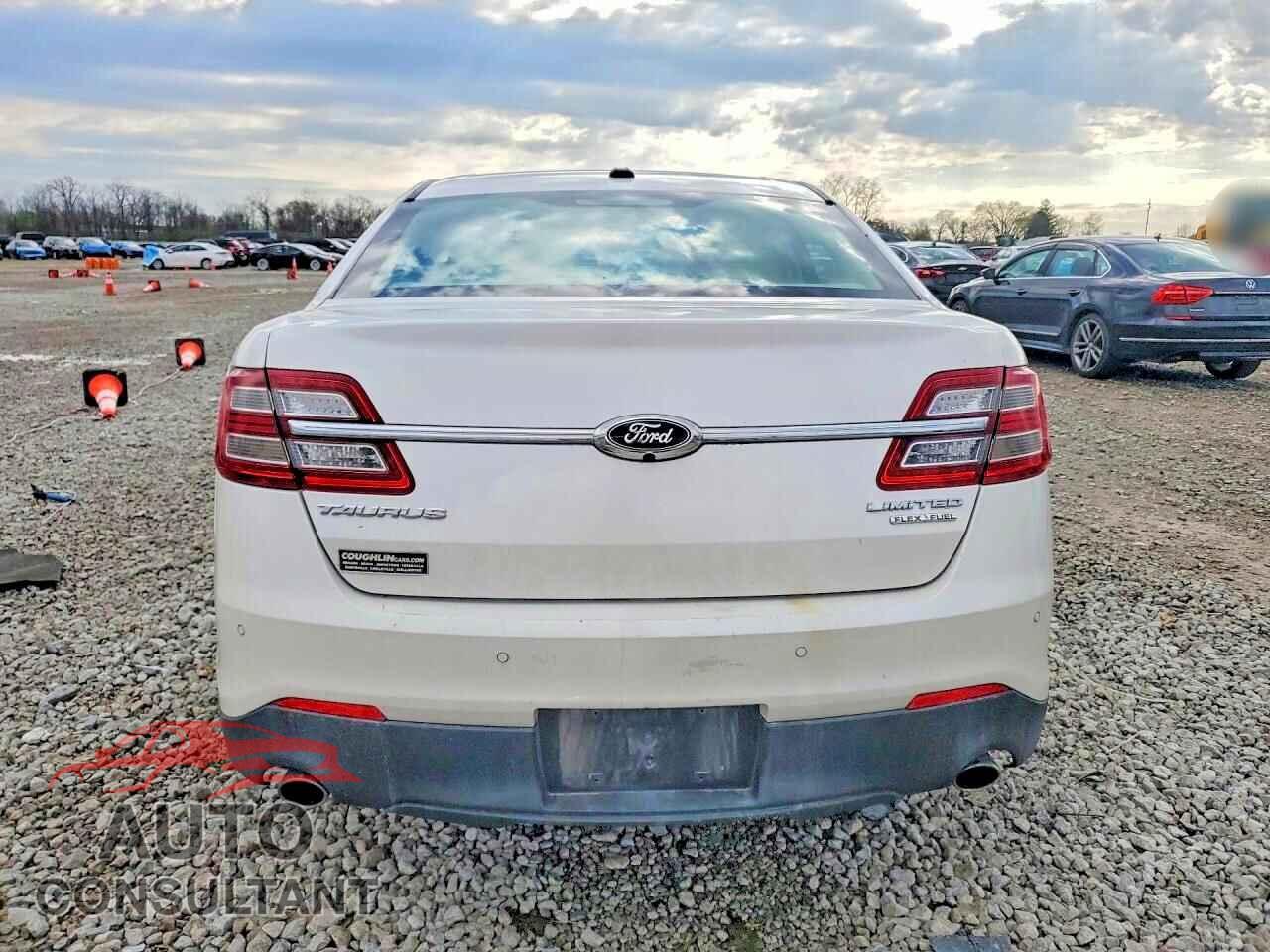FORD TAURUS 2013 - 1FAHP2F82DG152047