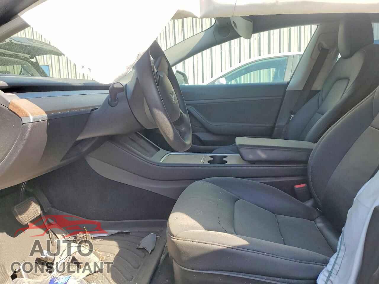 TESLA MODEL 3 2021 - 5YJ3E1EA2MF861032