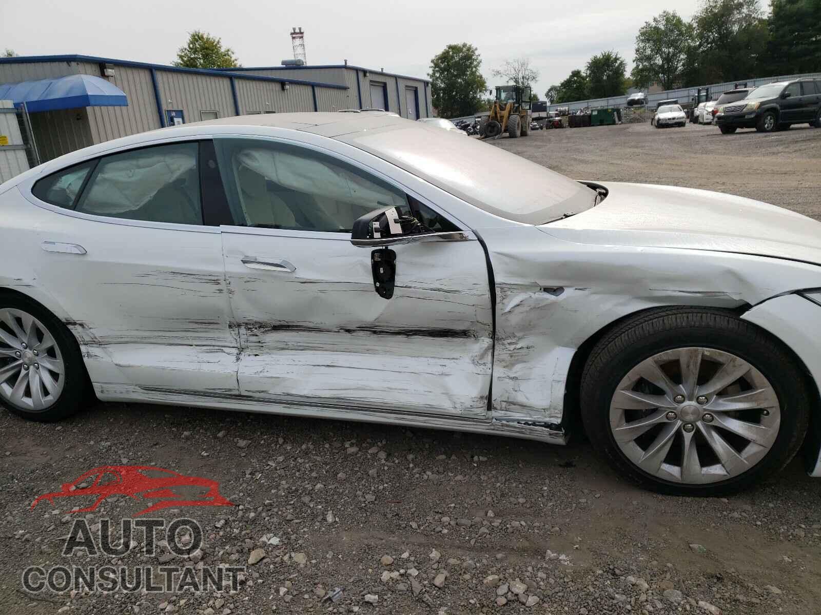 TESLA MODEL S 2017 - 5YJSA1E24HF214542
