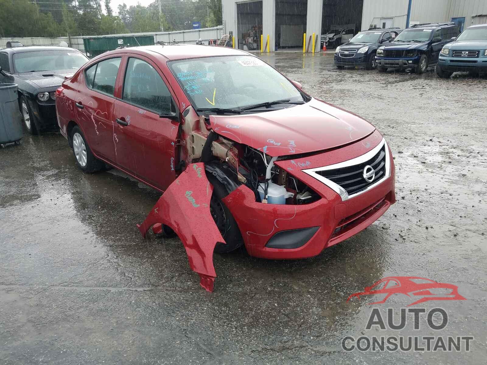 NISSAN VERSA 2018 - 3N1CN7APXJL854066