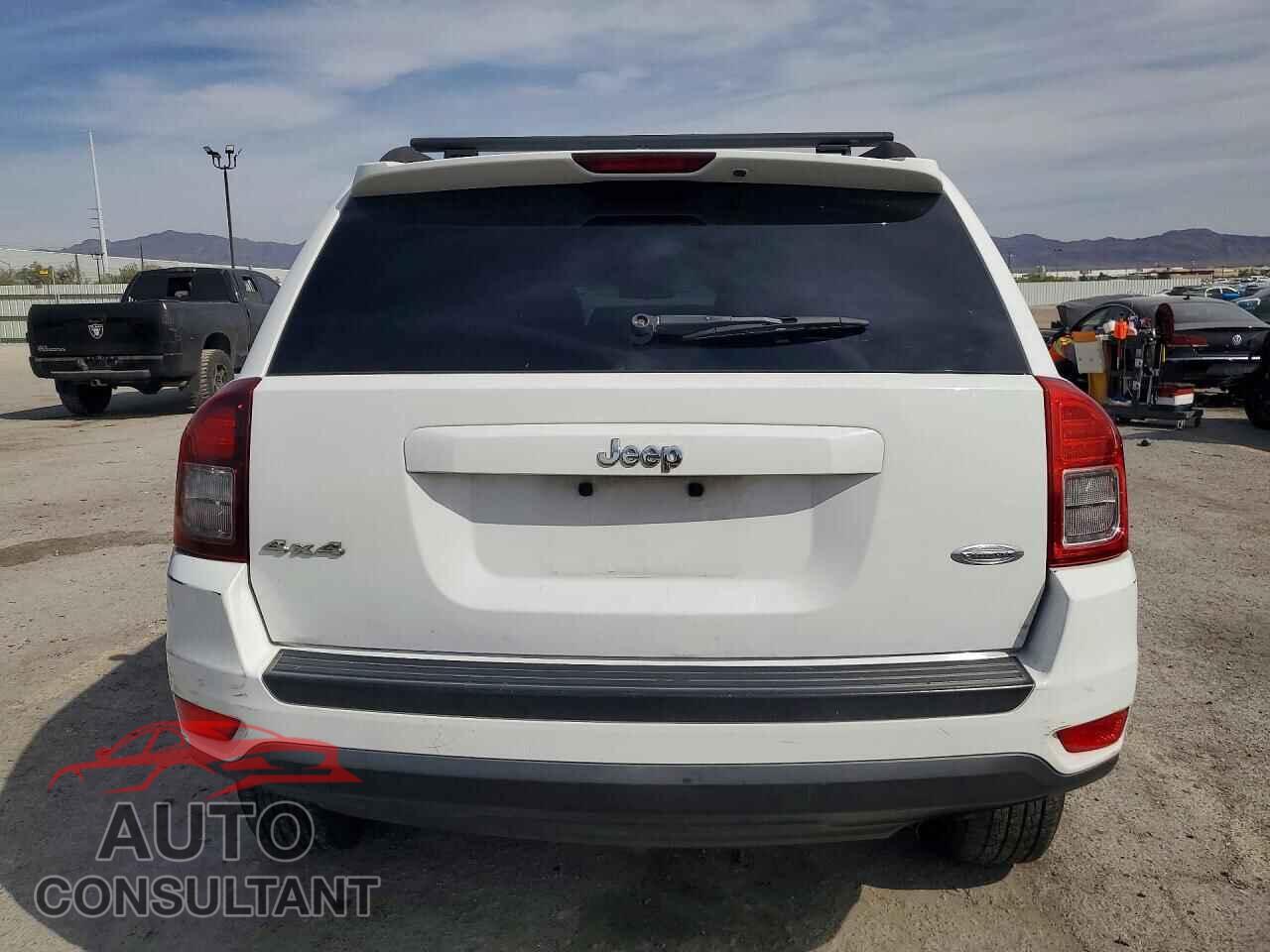 JEEP COMPASS 2011 - 1J4NF1FB3BD135157