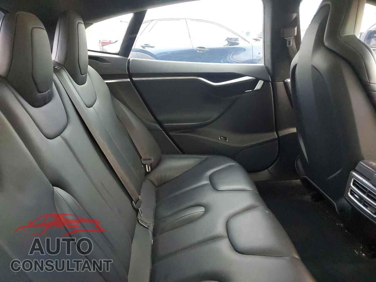 TESLA MODEL S 2015 - 5YJSA1E23FF116082