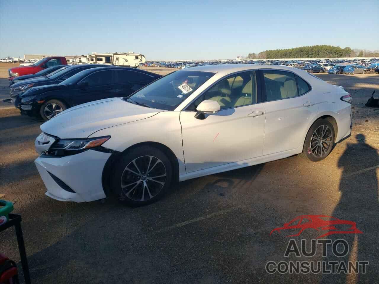 TOYOTA CAMRY 2018 - JTNB11HK5J3005370