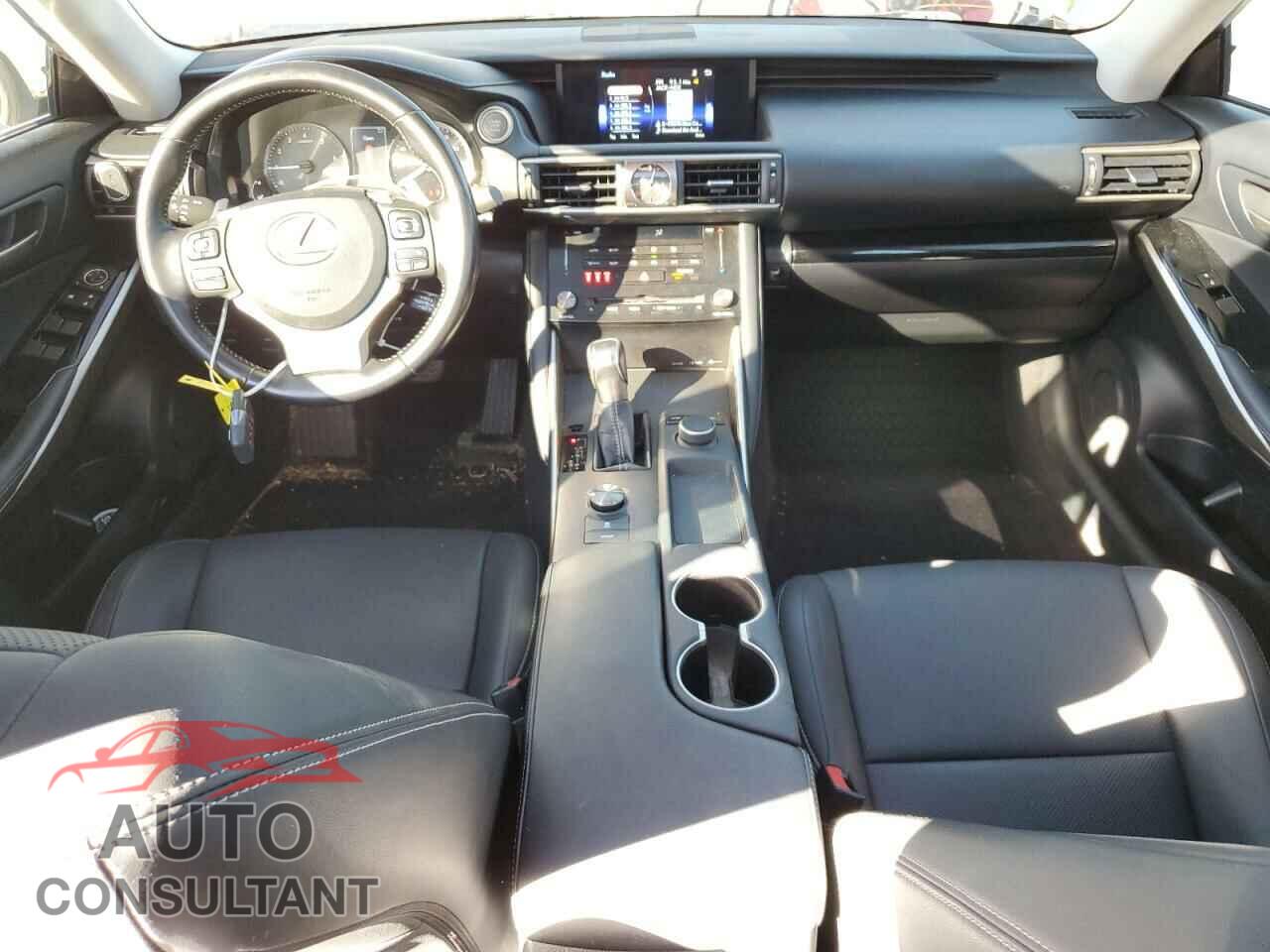 LEXUS IS 2017 - JTHBA1D24H5054034