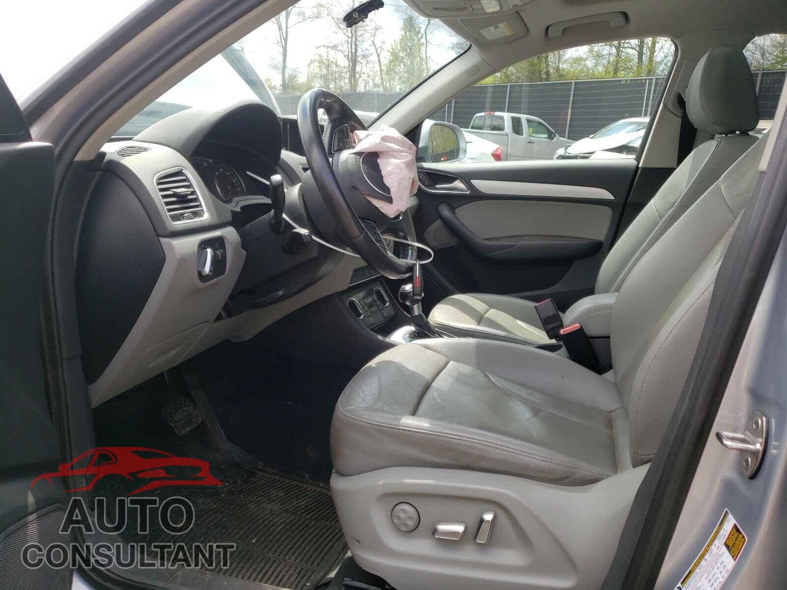 AUDI Q3 2017 - WA1BCCFS7HR015705