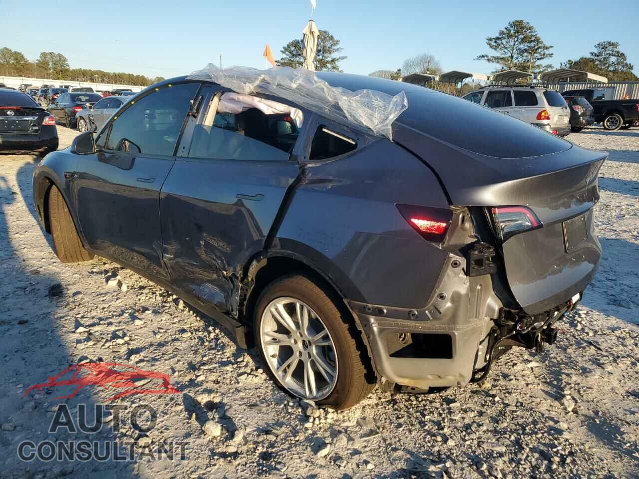 TESLA MODEL Y 2023 - 7SAYGDEE1PA145571