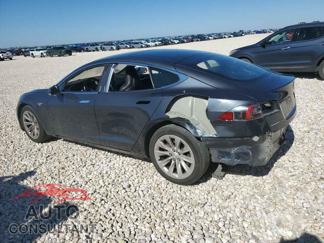 TESLA MODEL S 2016 - 5YJSA1E17GF146923