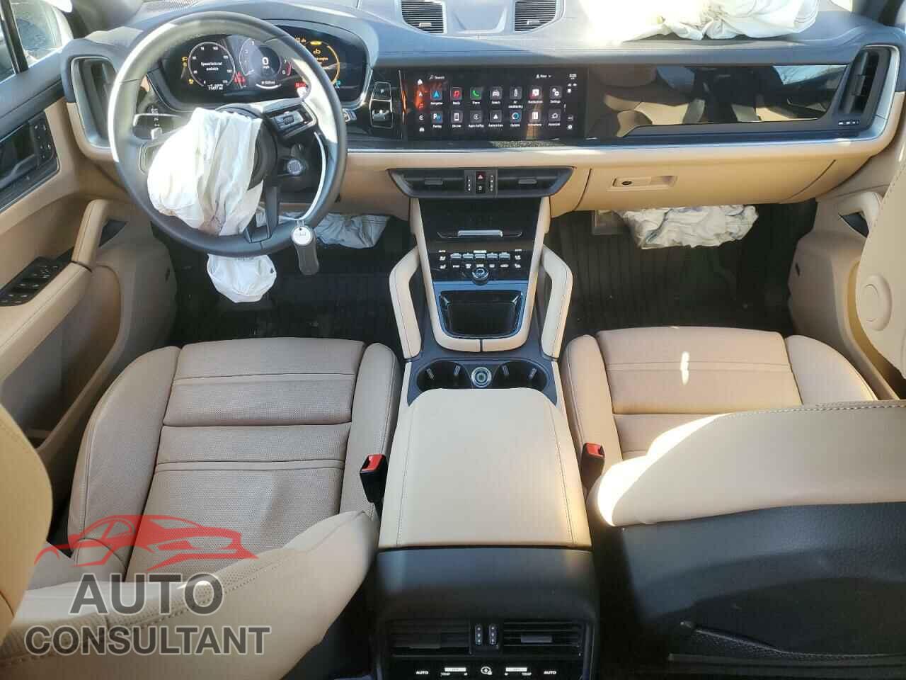 PORSCHE CAYENNE 2024 - WP1AA2AY0RDA11327
