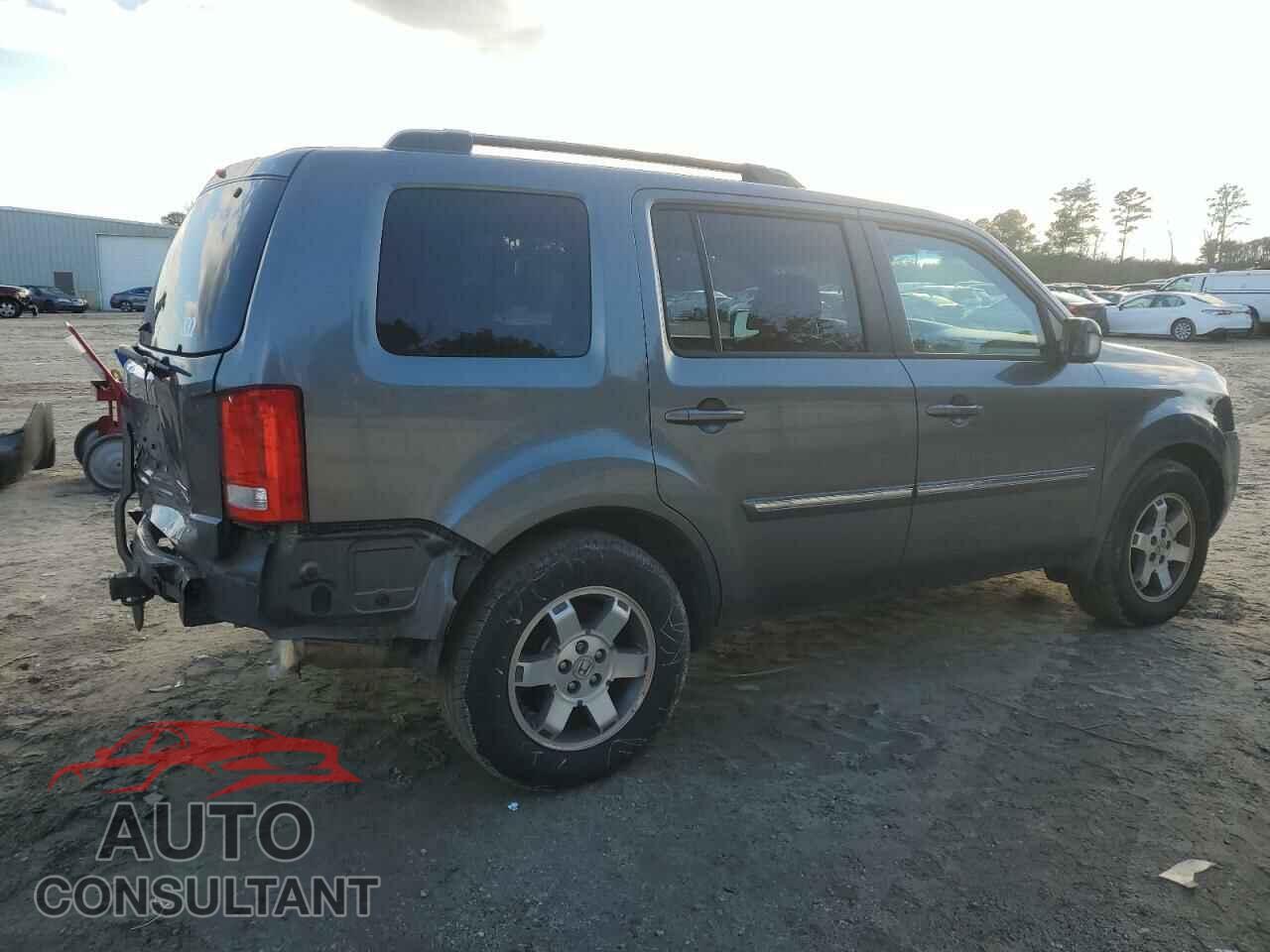 HONDA PILOT 2011 - 5FNYF4H99BB083556