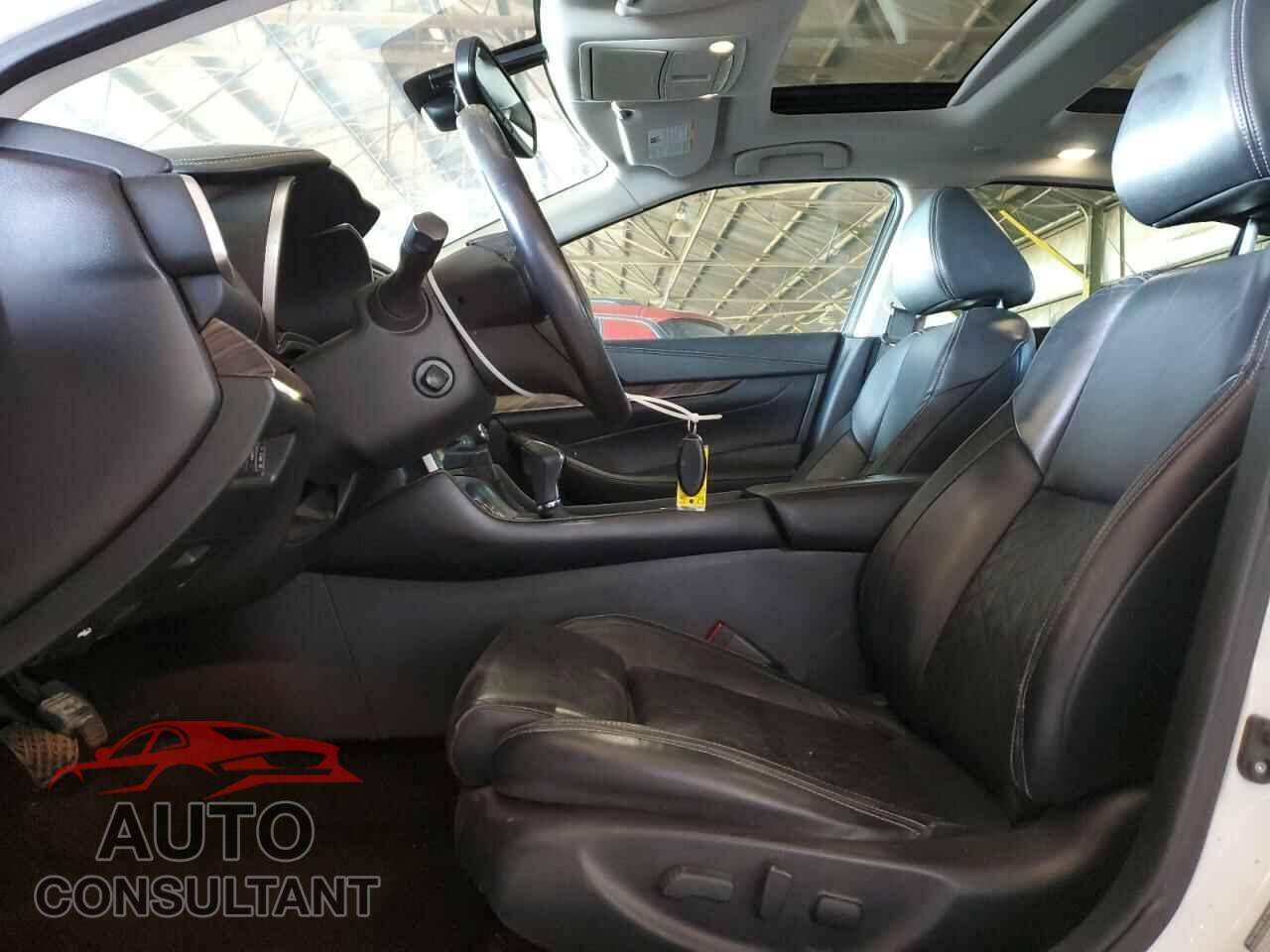NISSAN MAXIMA 2016 - 1N4AA6AP5GC384260