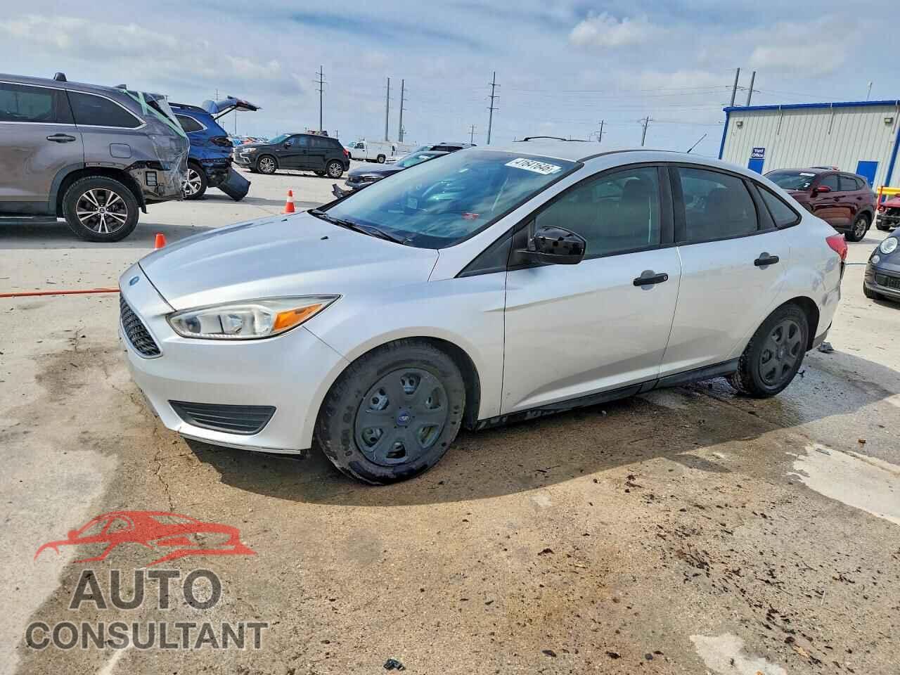 FORD FOCUS 2017 - 1FADP3E26HL318536
