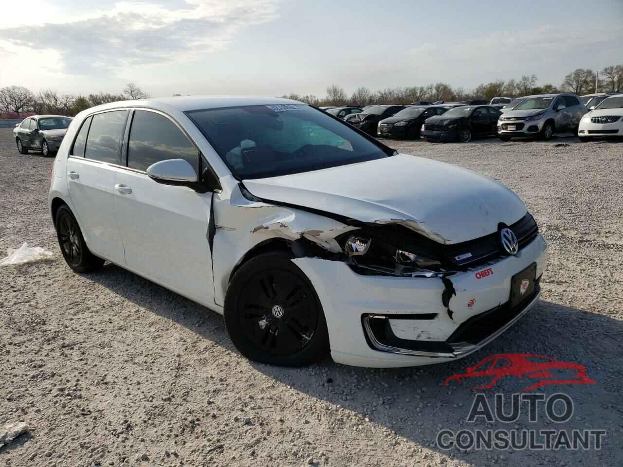 VOLKSWAGEN GOLF 2016 - WVWKP7AU5GW915898