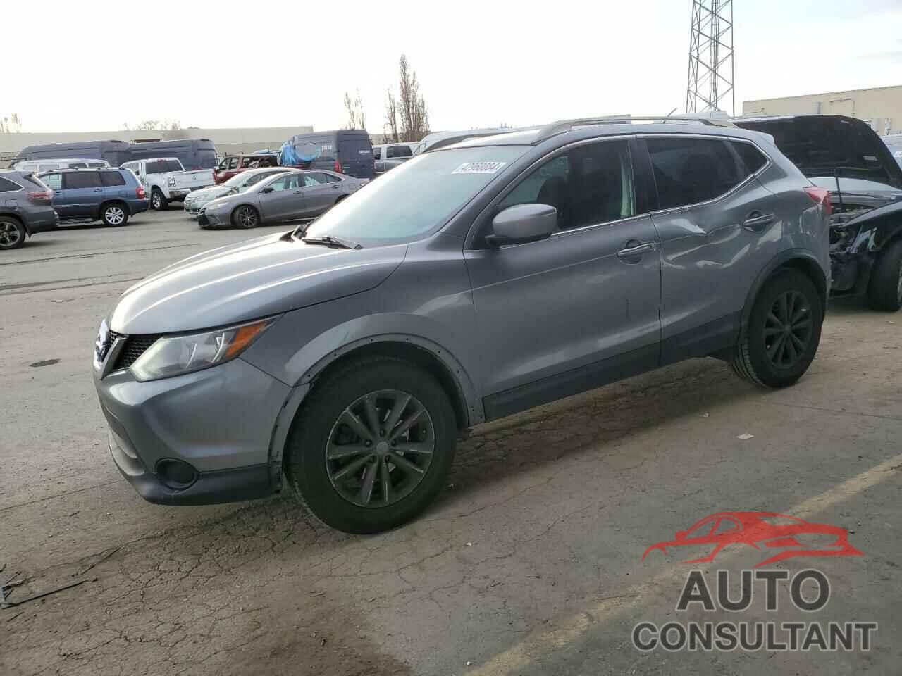 NISSAN ROGUE 2017 - JN1BJ1CP7HW016941