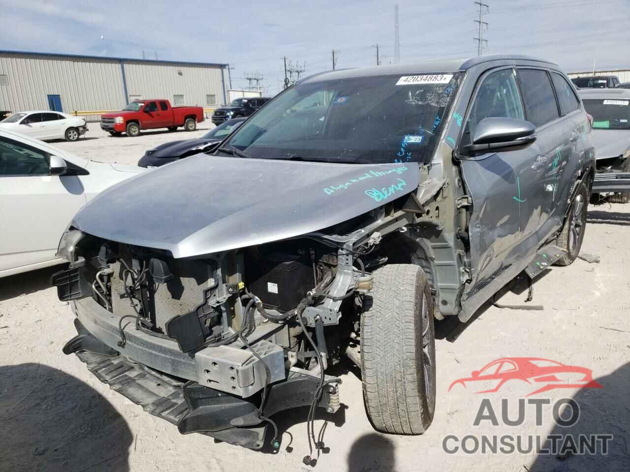TOYOTA HIGHLANDER 2018 - 5TDKZRFH5JS547909