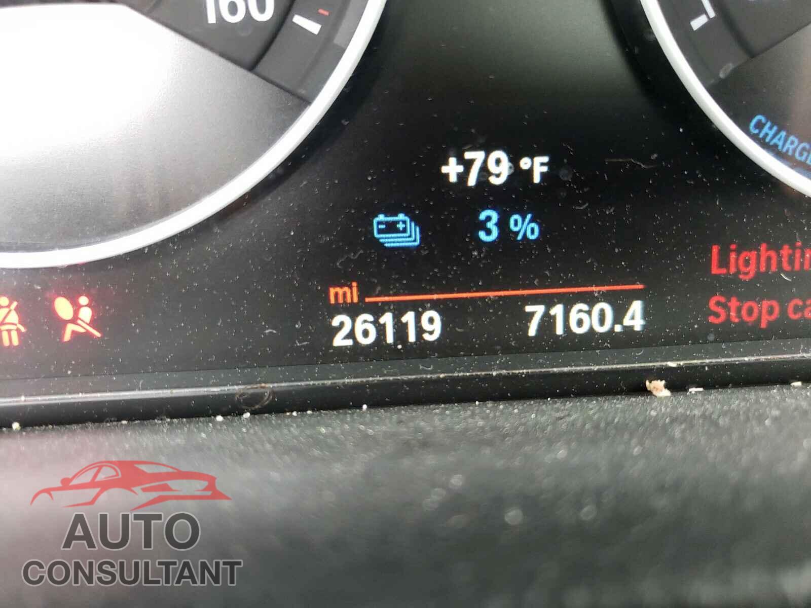 BMW 3 SERIES 2017 - WBA8E1C30HA156767