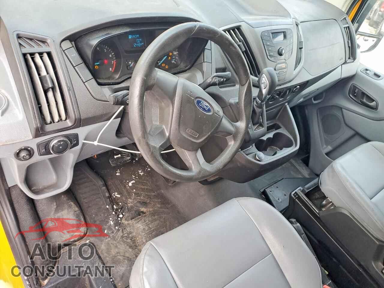 FORD TRANSIT 2019 - 1FTYR1YM9KKB27875