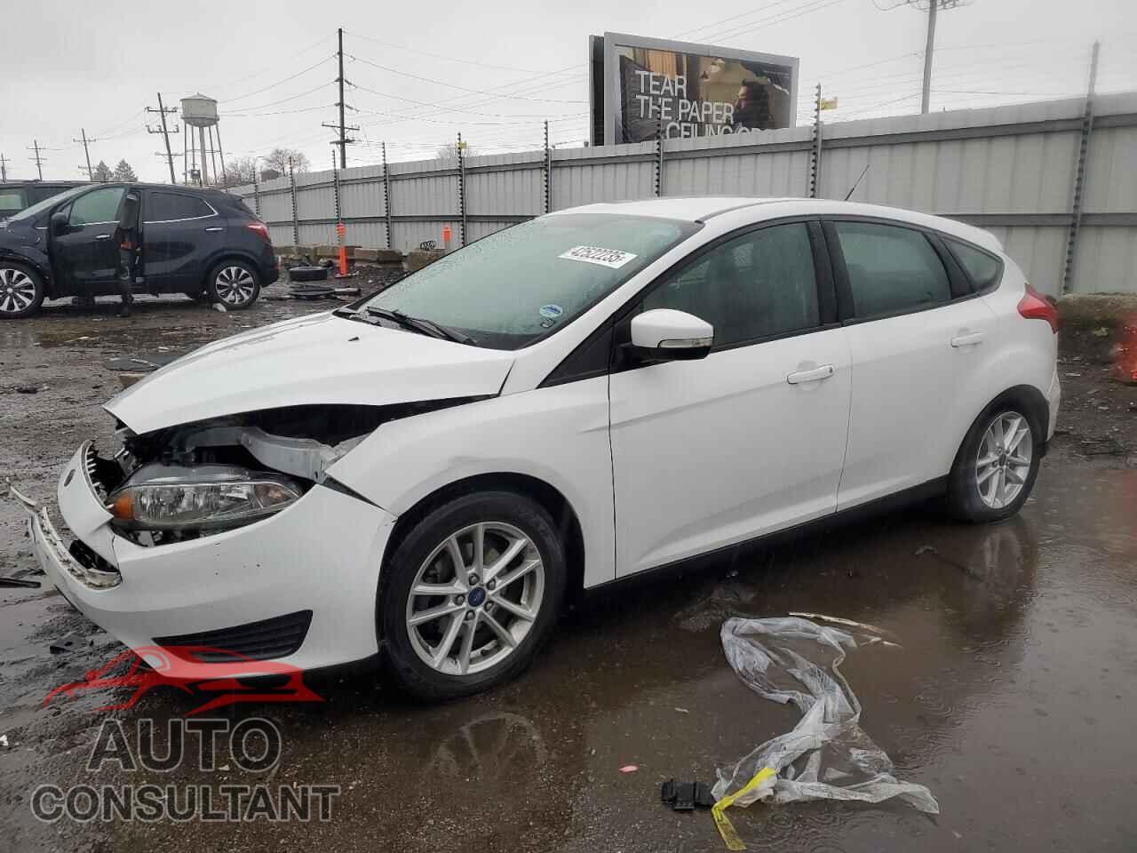 FORD FOCUS 2015 - 1FADP3K27FL282485