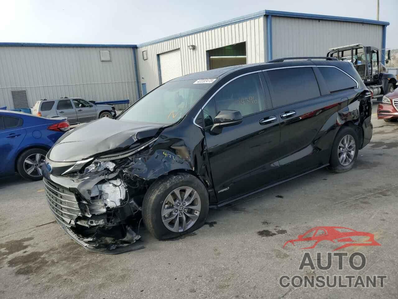 TOYOTA SIENNA 2021 - 5TDYRKECXMS021724