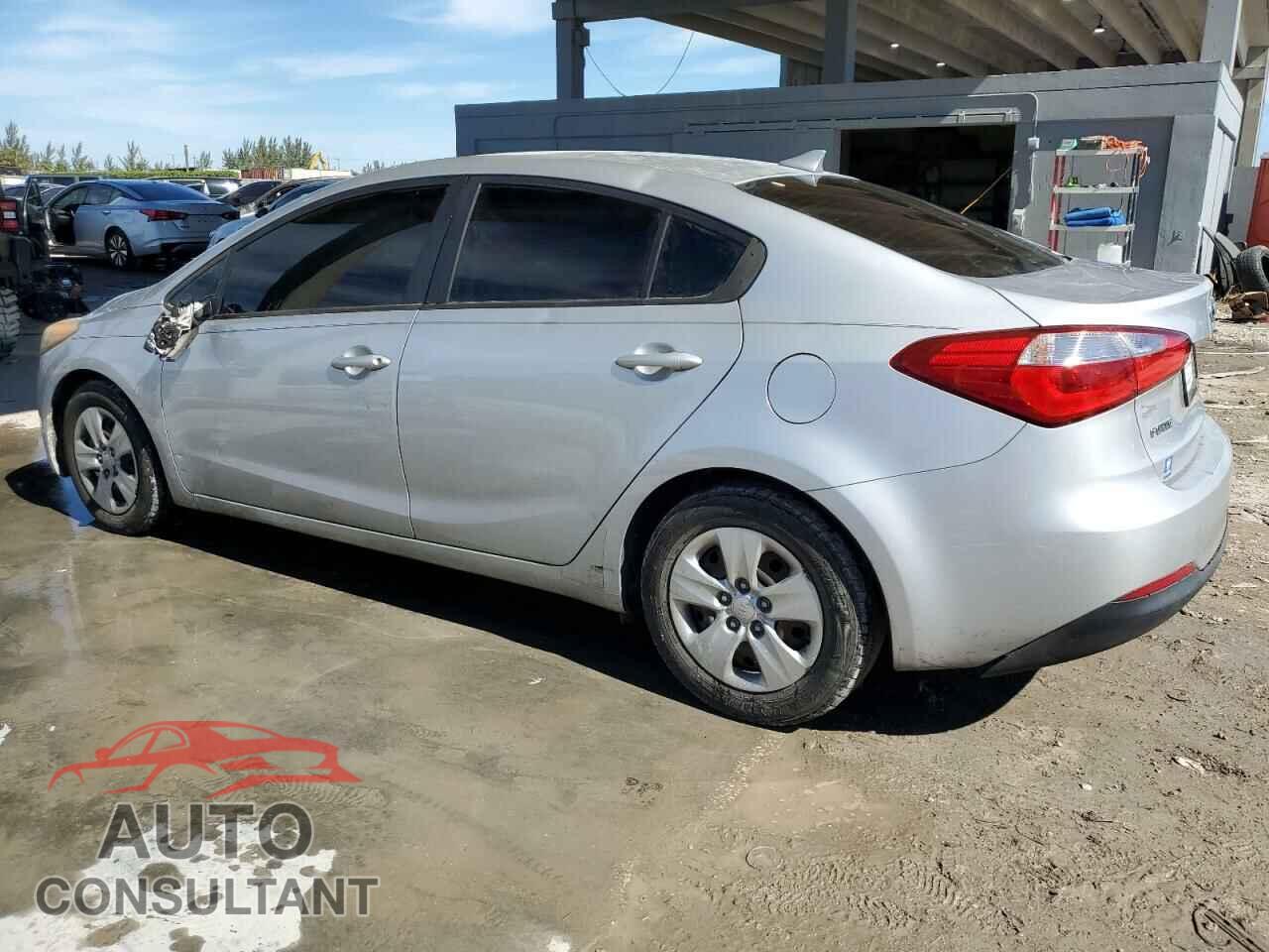 KIA FORTE 2015 - KNAFK4A67F5410009