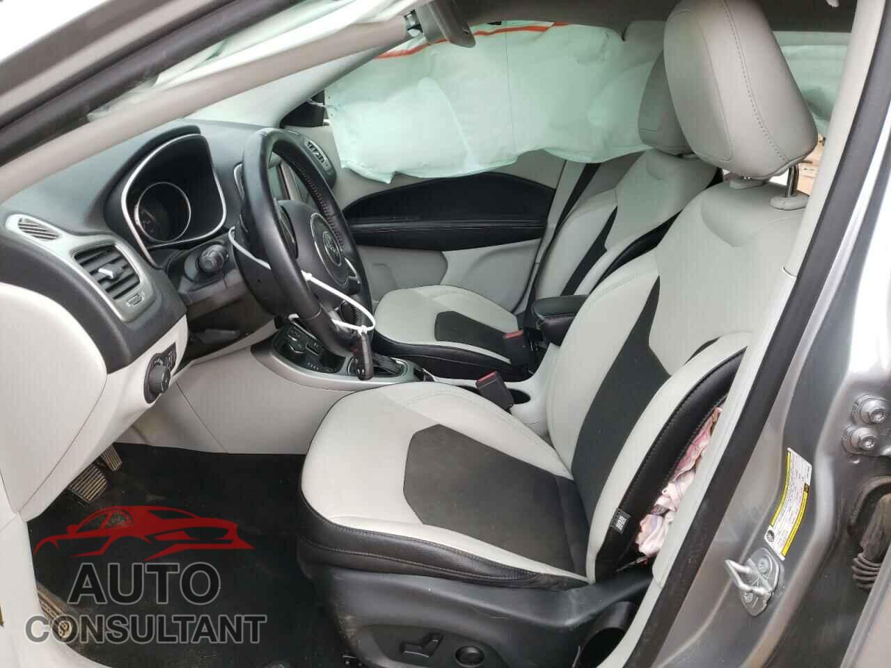 JEEP COMPASS 2019 - 3C4NJDBB3KT671855