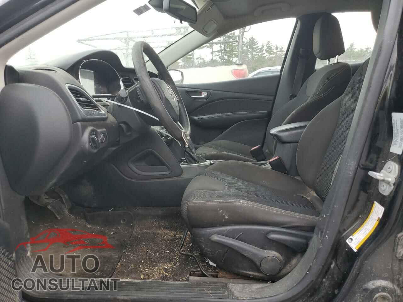DODGE DART 2015 - 1C3CDFBB6FD286140