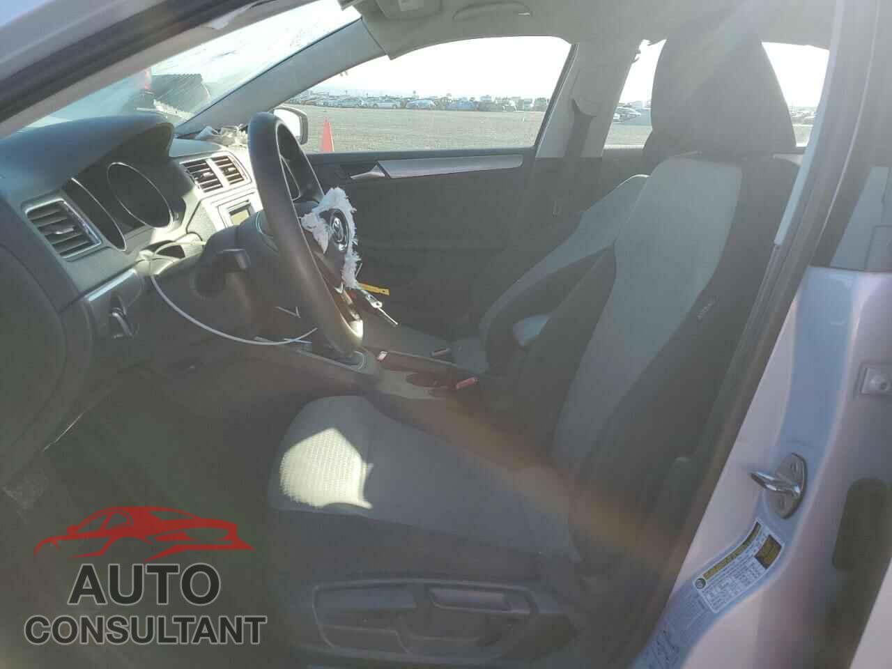 VOLKSWAGEN JETTA 2017 - 3VW2B7AJ9HM371134