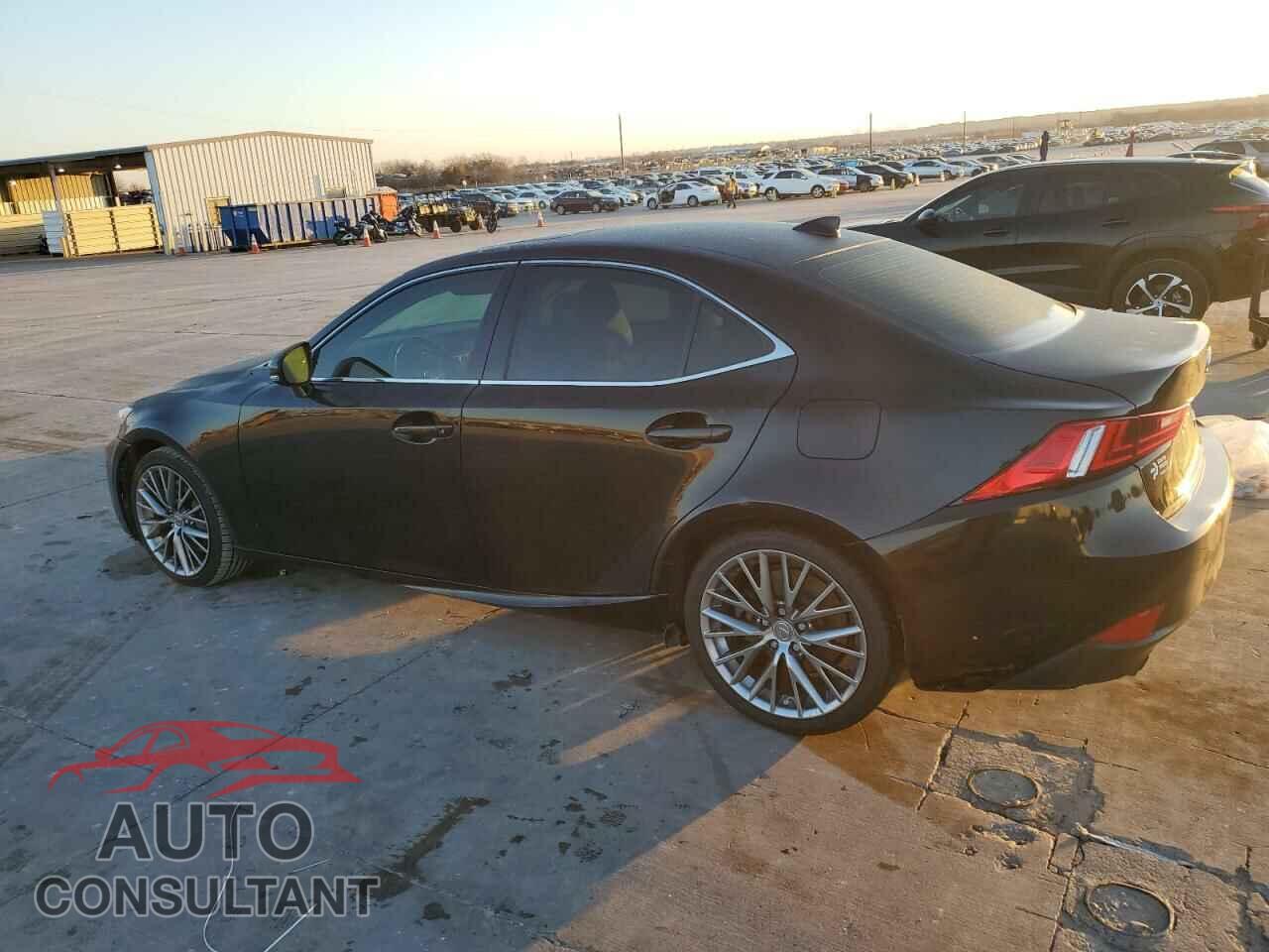 LEXUS IS 2016 - JTHBA1D25G5004502