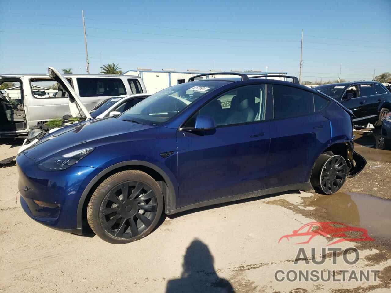 TESLA MODEL Y 2023 - 7SAYGAEE8PF666174