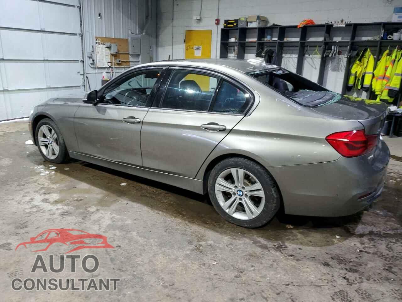 BMW 3 SERIES 2016 - WBA8E3G57GNU03863