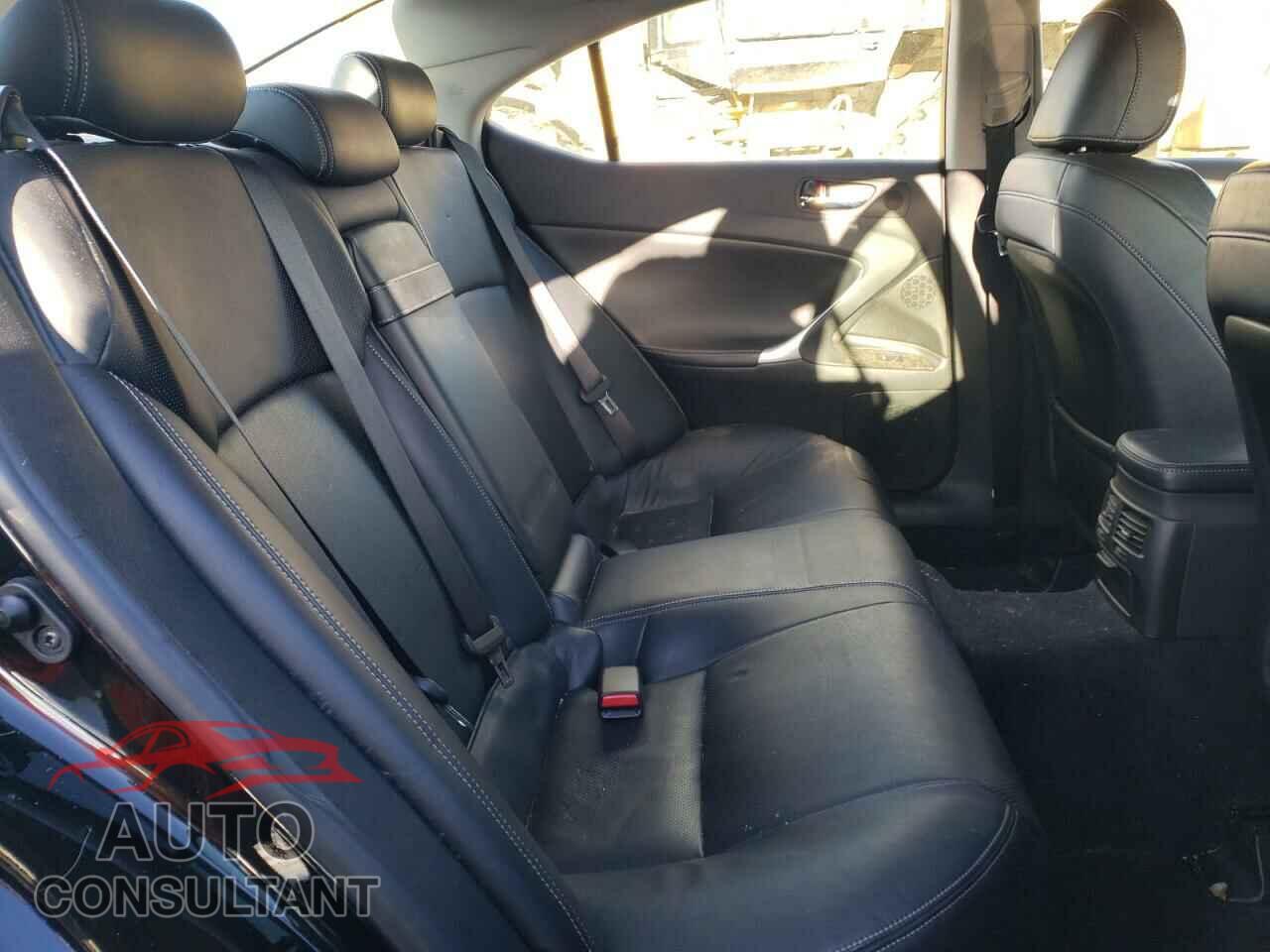 LEXUS IS 2012 - JTHCF5C21C5059215
