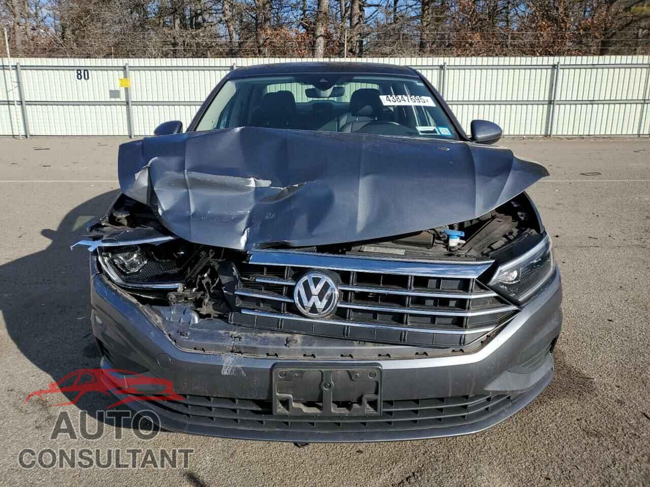 VOLKSWAGEN JETTA 2019 - 3VWEB7BU3KM202031