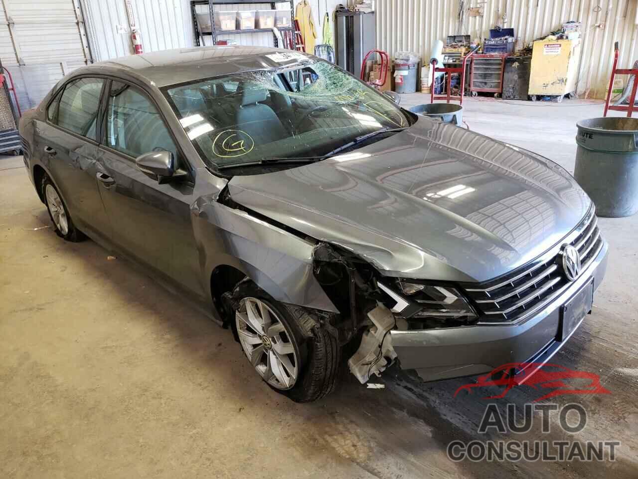 VOLKSWAGEN PASSAT 2018 - 1VWAA7A38JC003096