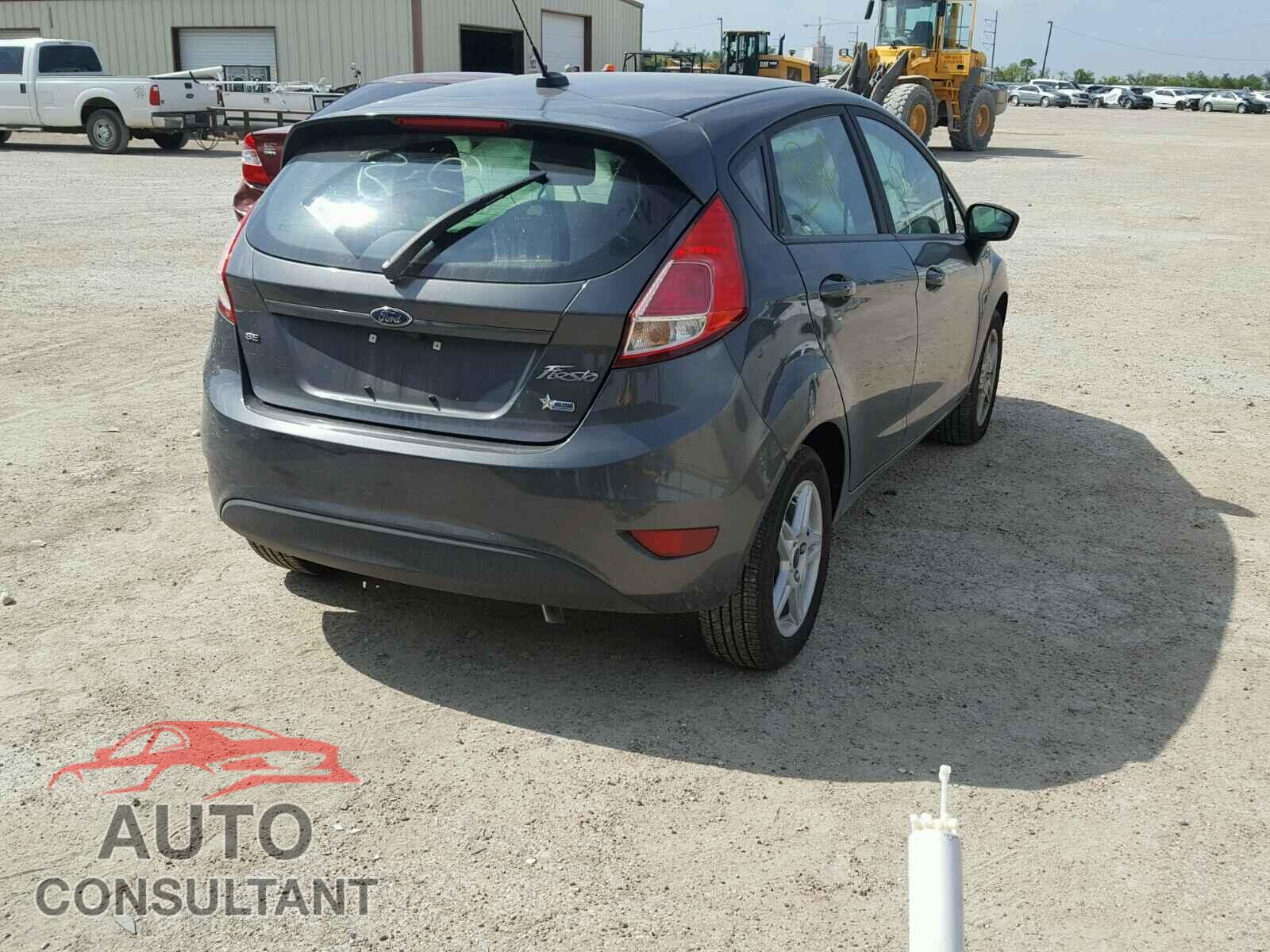 FORD FIESTA SE 2018 - 3FADP4EJ3JM104329