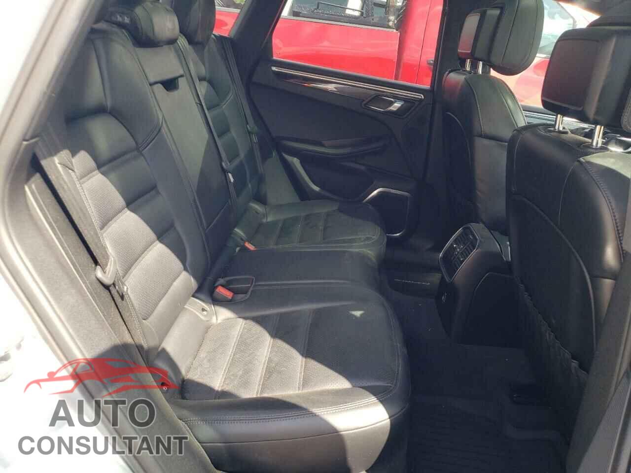 PORSCHE MACAN 2018 - WP1AF2A54JLB70353