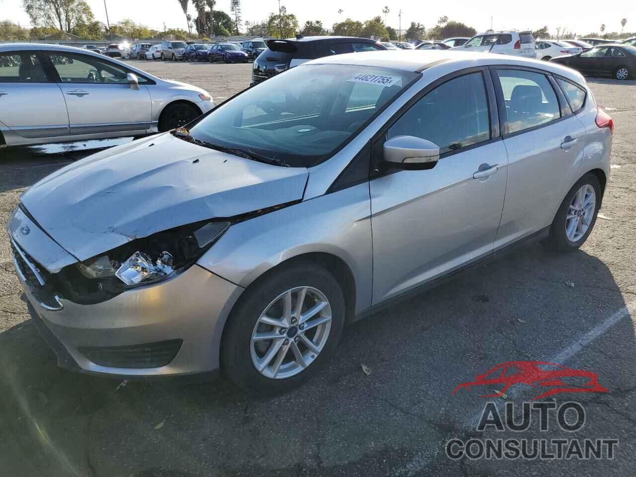 FORD FOCUS 2015 - 1FADP3K23FL288655
