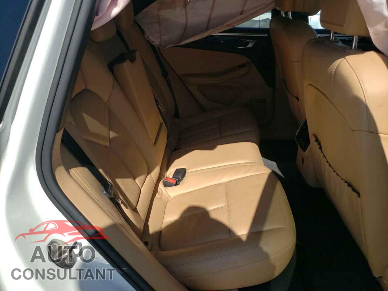 PORSCHE MACAN 2017 - WP1AA2A55HLB00756
