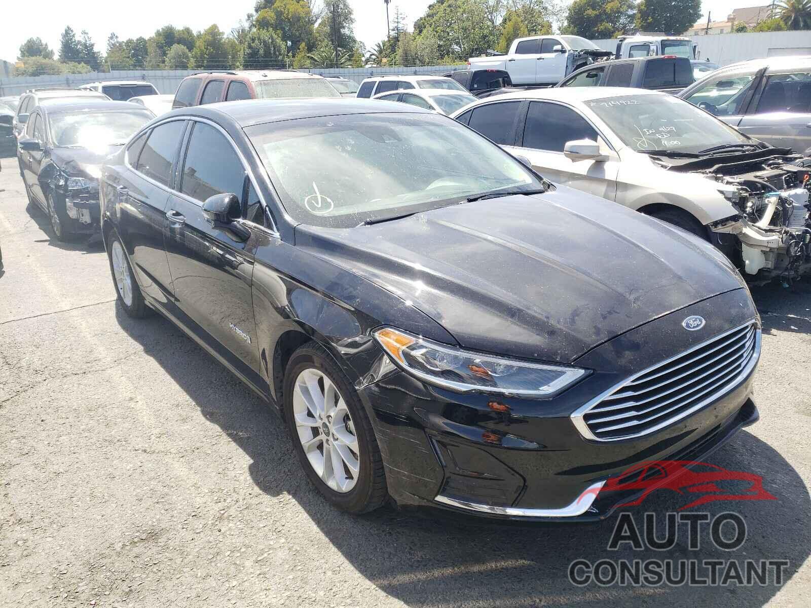 FORD FUSION 2019 - 3FA6P0MU4KR139673