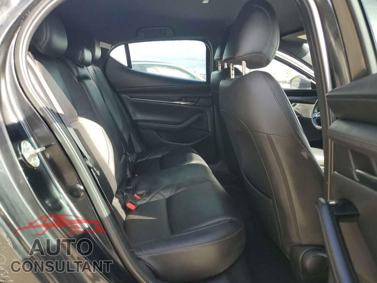 MAZDA 3 2019 - JM1BPAMMXK1139931