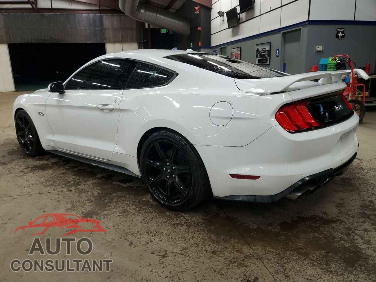FORD MUSTANG 2018 - 1FA6P8CFXJ5138028