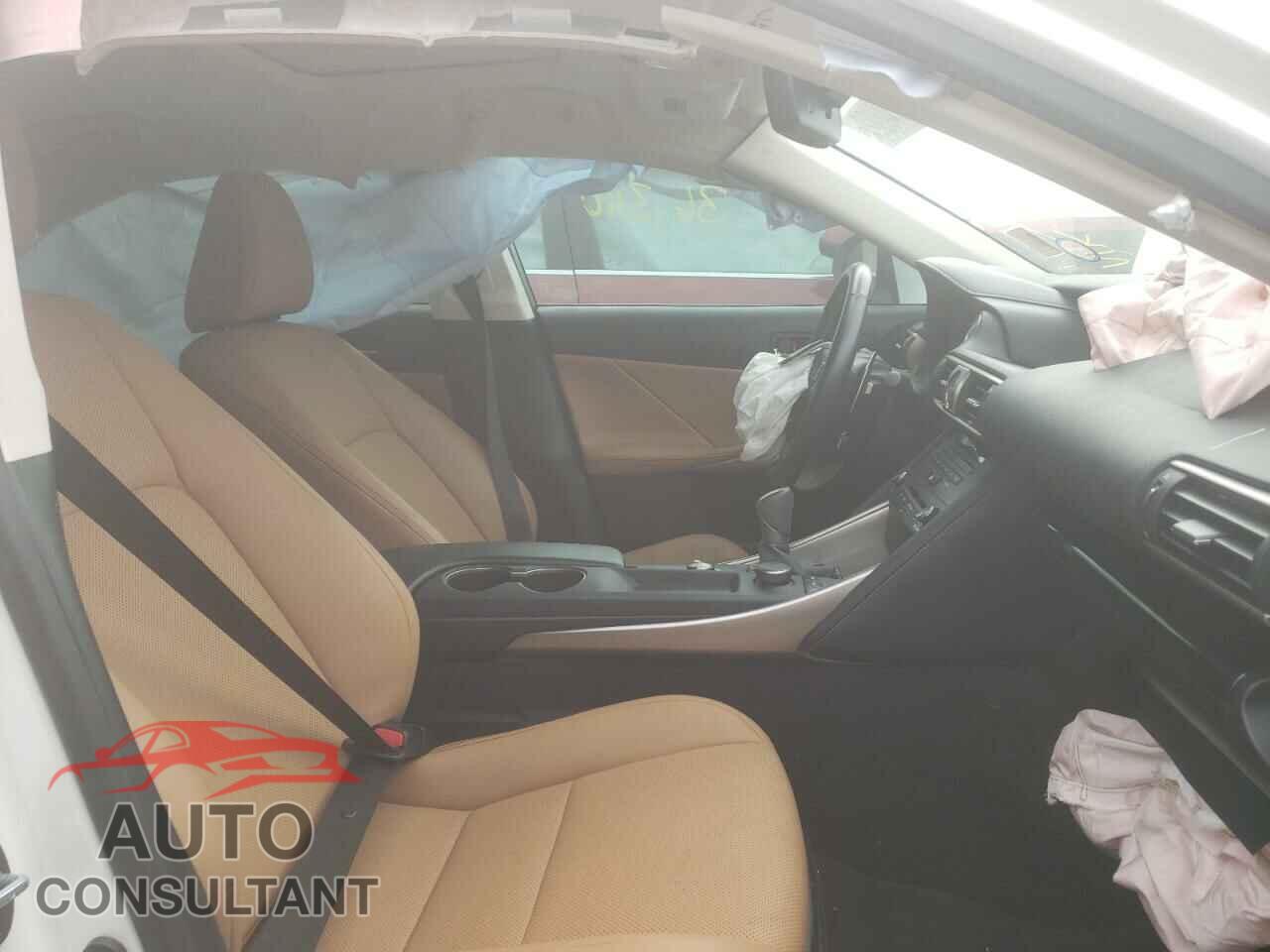 LEXUS IS 2020 - JTHAA1D26L5101861